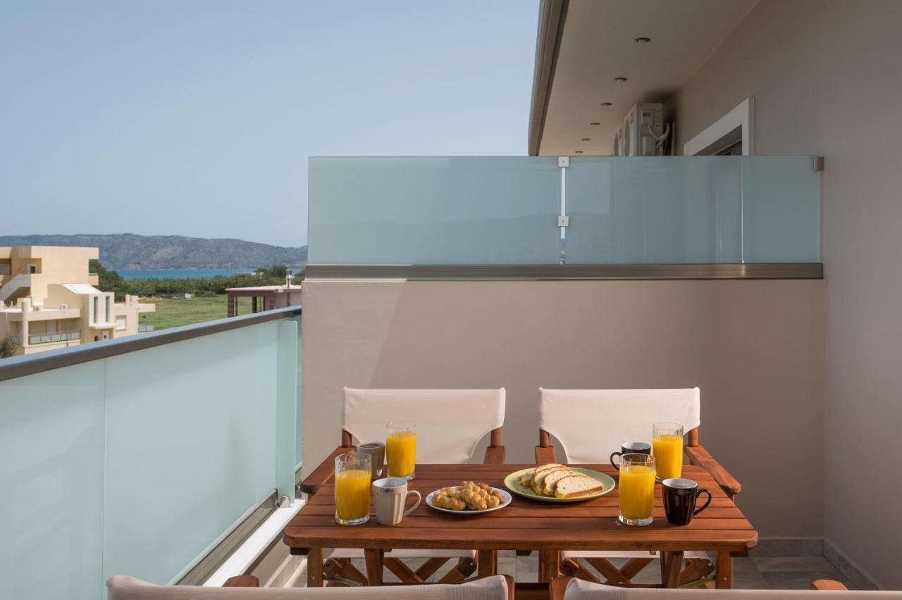 Indigo Blue Seaside Deluxe Apartments Kíssamos Esterno foto
